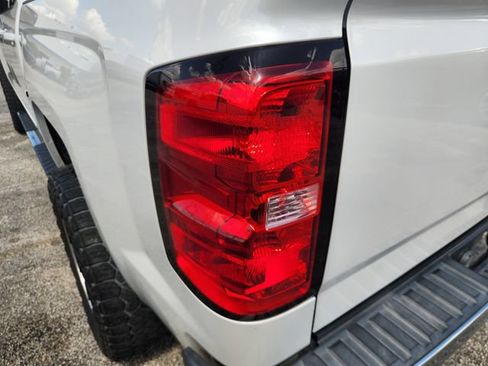 Used 2017 Chevrolet Silverado 1500 LT w/ Texas Edition RWD image 8