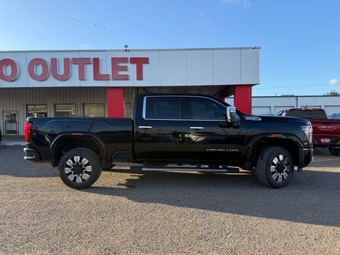 Used 2025 GMC Sierra 2500 Denali w/ Denali Reserve Package AWD/4WD image 5