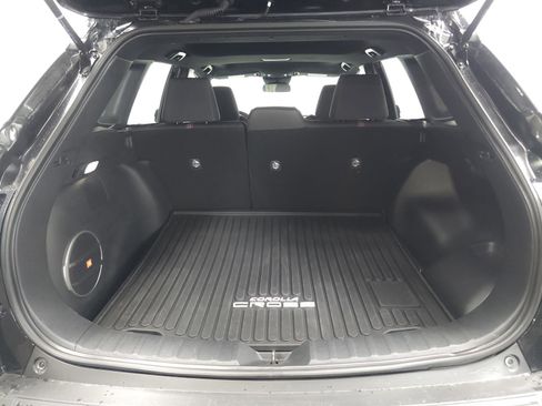 Used 2024 Toyota Corolla Cross AWD Hybrid w/ Moonroof Package image 11