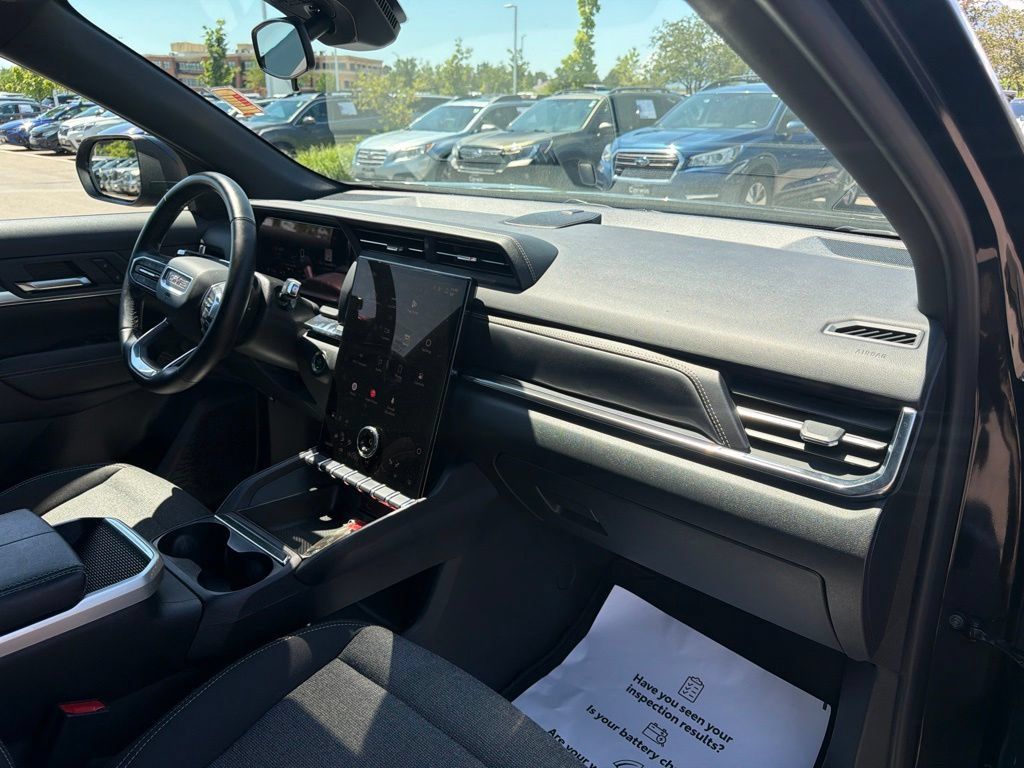 Used 2025 GMC Terrain Elevation AWD/4WD image 12
