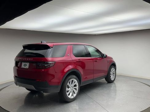 Used 2023 Land Rover Discovery Sport SE image 8