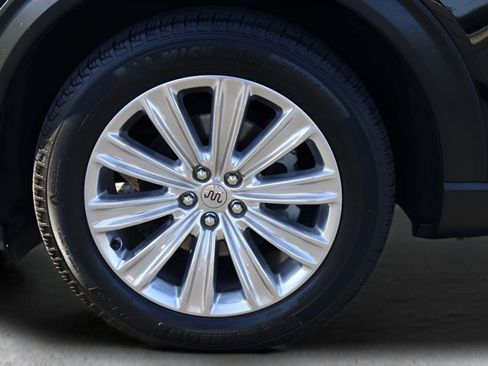 Used 2021 Ford Explorer King Ranch w/ Premium Technology Package image 31