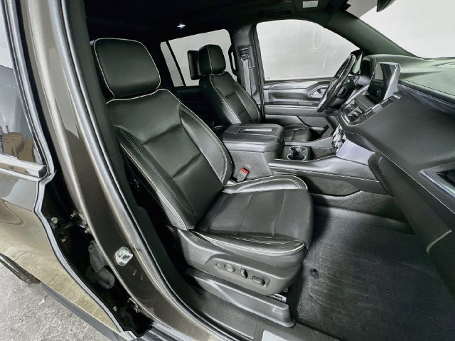 Used 2021 GMC Yukon XL SLT w/ SLT Luxury Plus Package AWD/4WD image 8