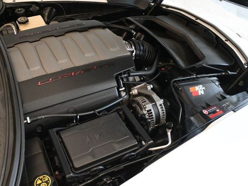 Used 2016 Chevrolet Corvette Stingray Coupe w/ 2LT Preferred Equipment Group RWD image 21