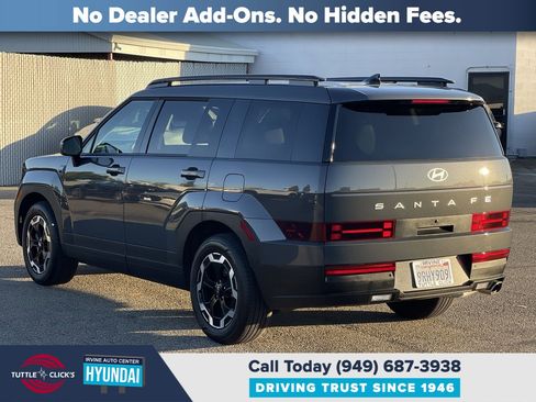 Used 2025 Hyundai Santa Fe SEL image 4