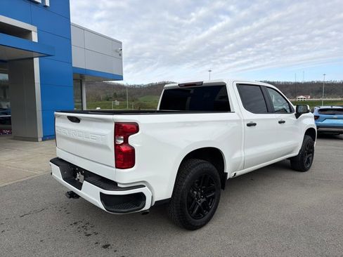 Used 2025 Chevrolet Silverado 1500 Custom AWD/4WD image 4