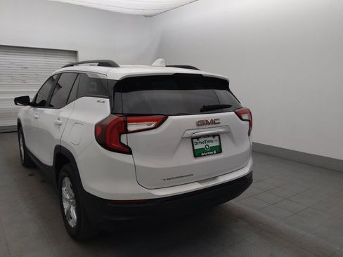 Used 2022 GMC Terrain SLE w/ Driver Convenience Package FWD image 5