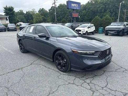 Used 2025 Honda Accord SE image 4