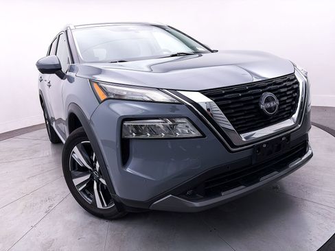 Used 2022 Nissan Rogue SL w/ SL Premium Package image 9