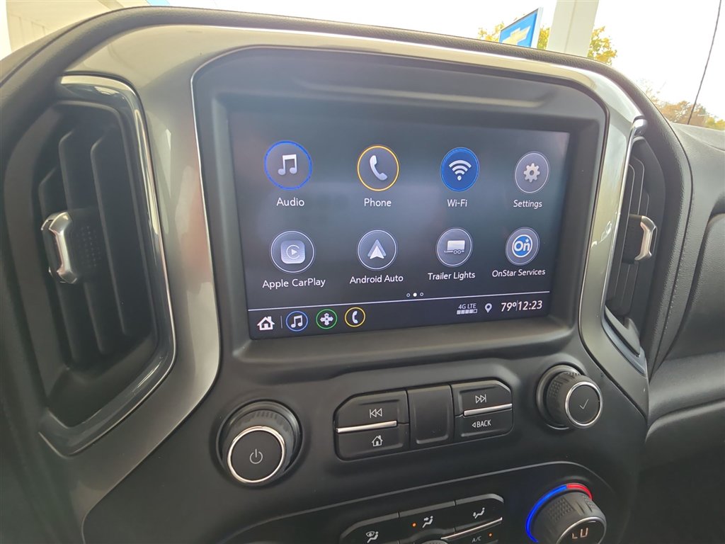 Used 2022 Chevrolet Silverado 1500 RST AWD/4WD image 13
