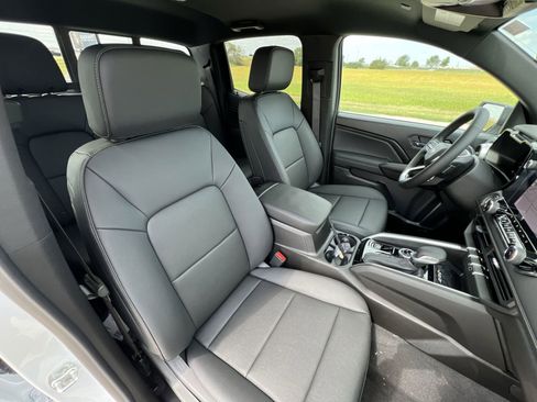 New 2026 Chevrolet Colorado LT w/ LT Convenience Package image 27