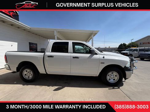 Used 2018 RAM 1500 4x4 Crew Cab w/ Chrome Appearance Group image 4