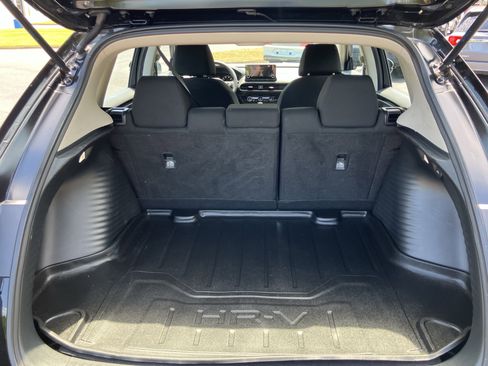 Used 2025 Honda HR-V LX image 33