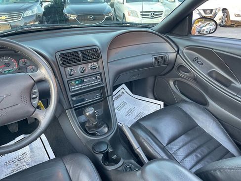 Used 2000 Ford Mustang GT RWD image 29
