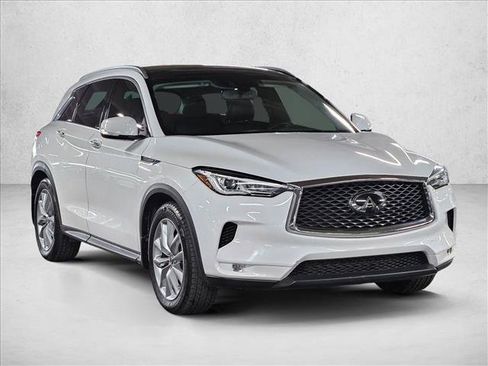 Used 2020 INFINITI QX50 Luxe w/ Navigation Package image 3