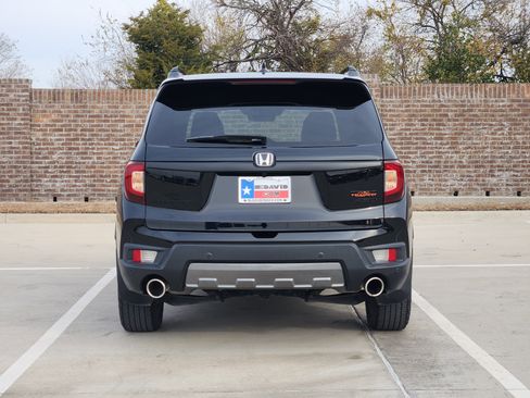 Certified 2022 Honda Passport TrailSport image 7