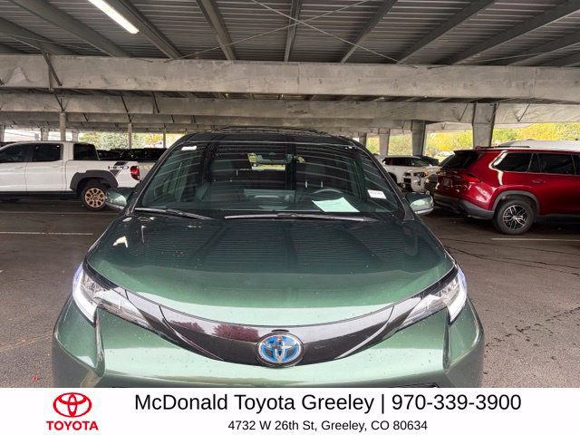 Used 2025 Toyota Sienna XLE Woodland Edition AWD/4WD image 2