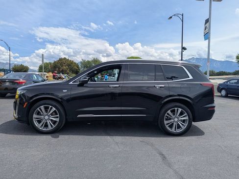 Used 2021 Cadillac XT6 Premium Luxury AWD/4WD image 8