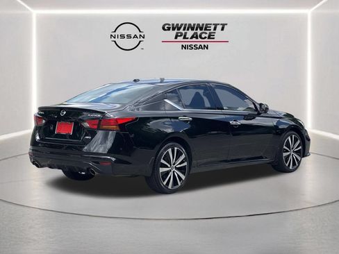 Used 2019 Nissan Altima 2.5 Platinum AWD/4WD image 27