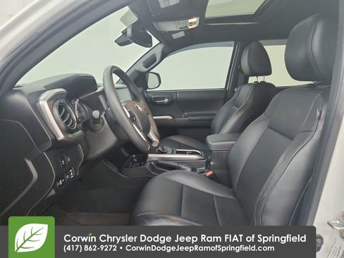 Used 2023 Toyota Tacoma Limited image 18