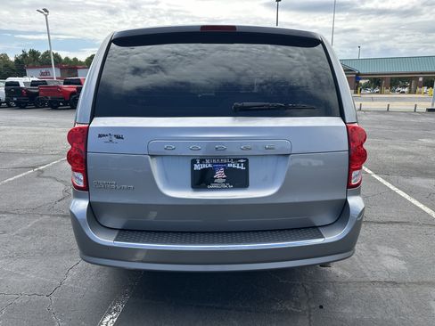 Used 2016 Dodge Grand Caravan American Value Package image 7