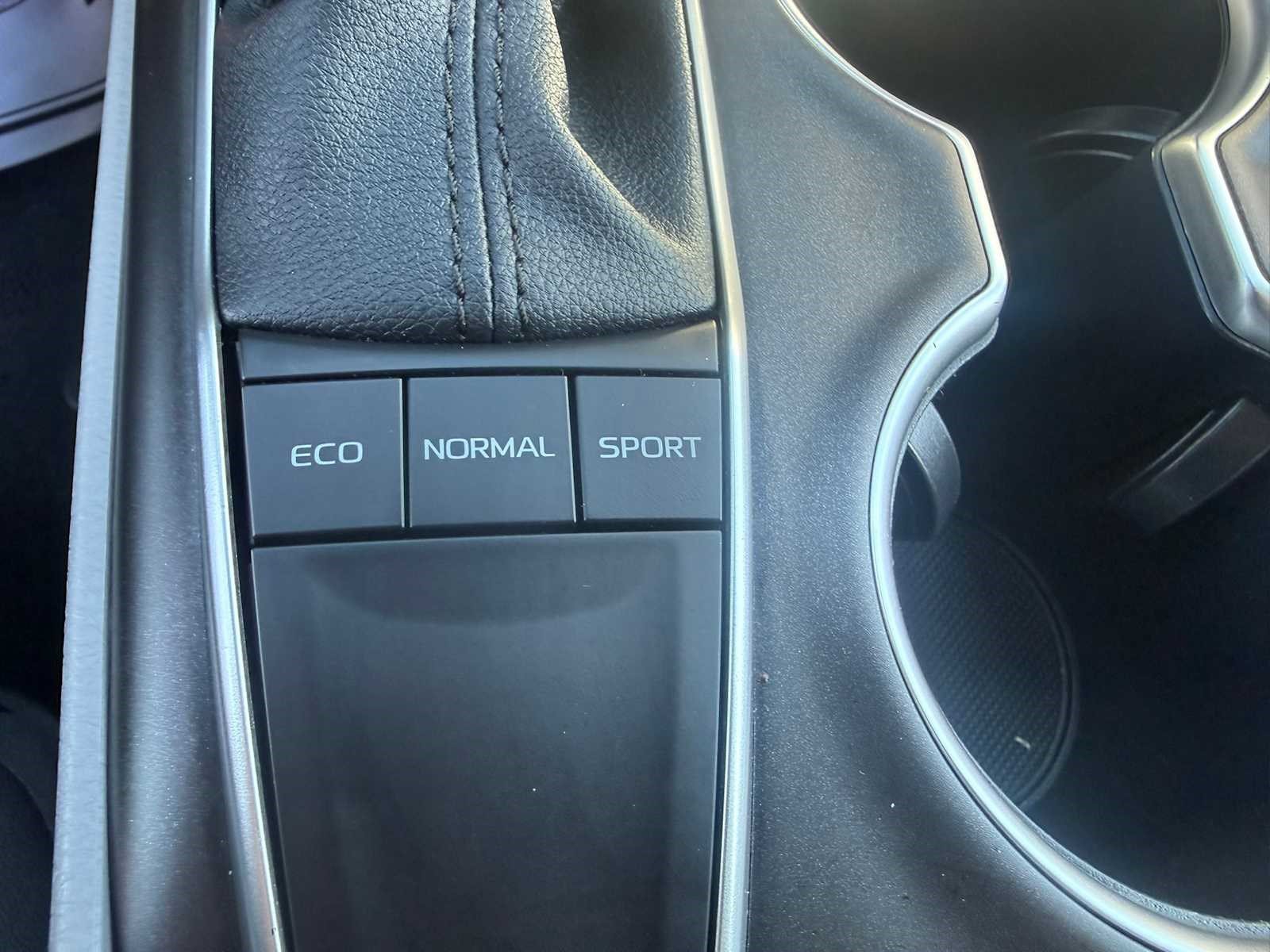 Certified 2024 Toyota Camry LE FWD image 33