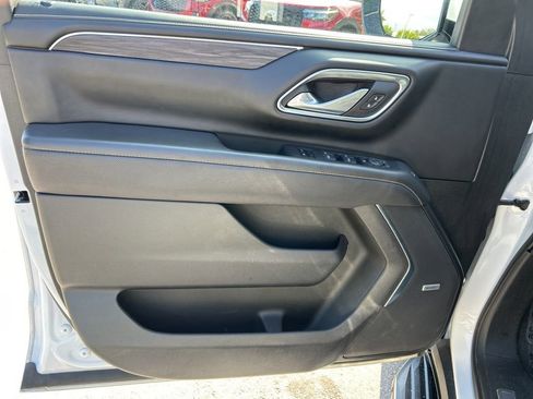 Used 2023 GMC Yukon SLT image 11