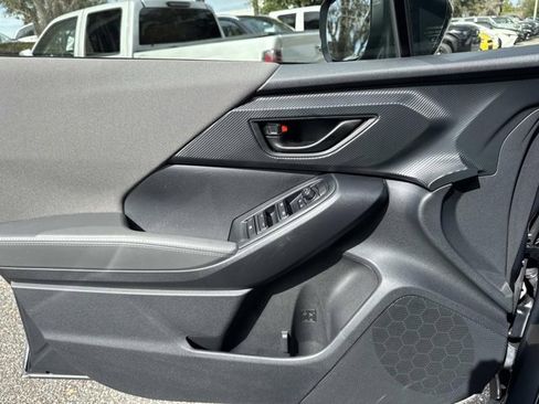 Used 2025 Subaru Crosstrek 2.0i Premium w/ Convenience Package #2 image 7