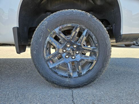 New 2026 Chevrolet Silverado 1500 LT Trail Boss w/ Safety Package AWD/4WD image 16