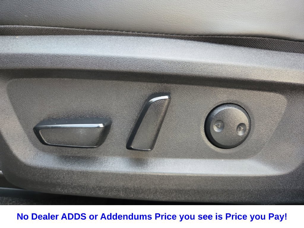 Used 2024 Nissan Rogue SV w/ SV Premium Package FWD image 25