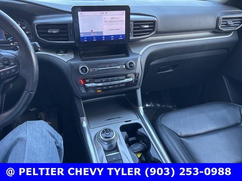 Used 2020 Ford Explorer XLT w/ Equipment Group 202A image 13