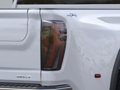 New 2026 GMC Sierra 3500 SLT image 12
