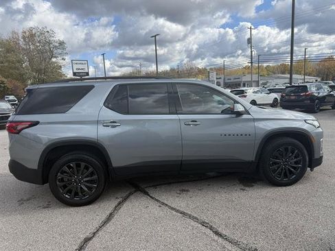 Certified 2023 Chevrolet Traverse RS image 8