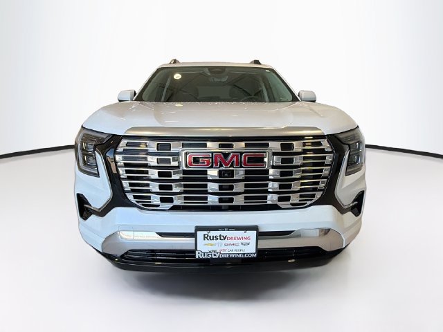 Used 2026 GMC Terrain Denali AWD/4WD image 2