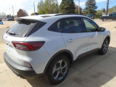 New 2026 Ford Escape ST-Line w/ Tech Pack #1 AWD/4WD image 7