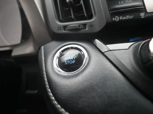 Used 2018 Toyota RAV4 XLE AWD/4WD image 27