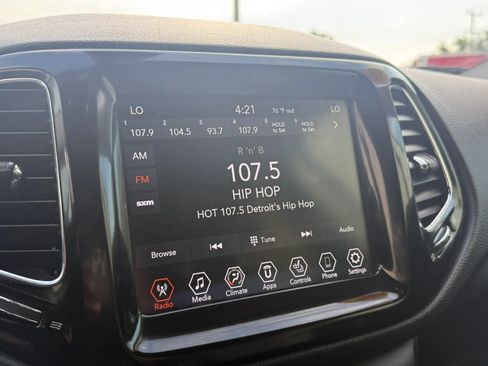 Used 2019 Jeep Compass Limited AWD/4WD image 23