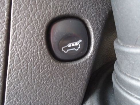 Used 2018 Ford Flex SEL w/ Equipment Group 202A image 46