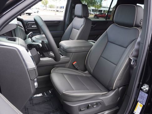 New 2026 GMC Yukon XL Elevation RWD image 15