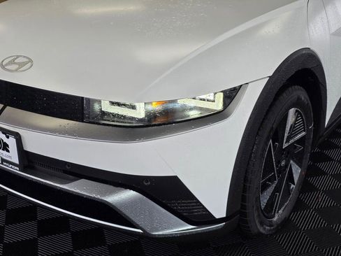 New 2025 Hyundai Ioniq 5 SEL AWD/4WD image 9