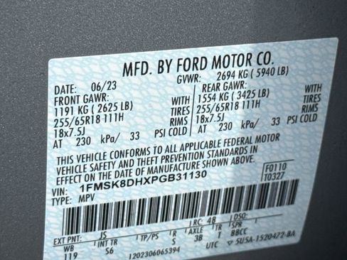Used 2023 Ford Explorer XLT w/ Equipment Group 202A AWD/4WD image 33