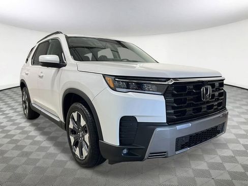 New 2026 Honda Pilot Touring image 8