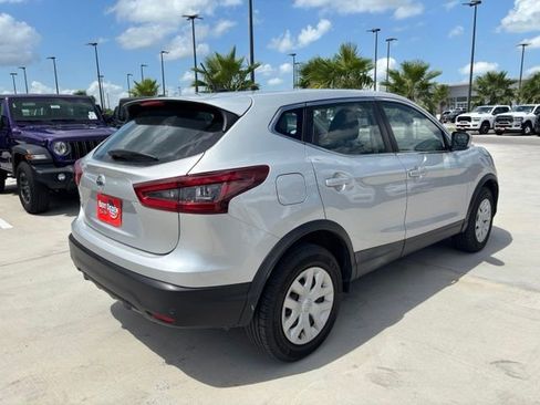 Used 2020 Nissan Rogue Sport S FWD image 6
