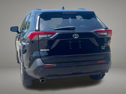 Used 2020 Toyota RAV4 XLE w/ Convenience Package AWD/4WD image 3
