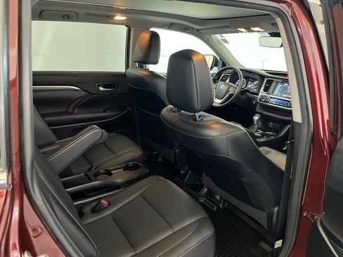 Used 2018 Toyota Highlander Limited Platinum AWD/4WD image 20
