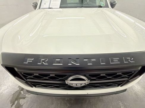 Used 2022 Nissan Frontier S RWD image 29