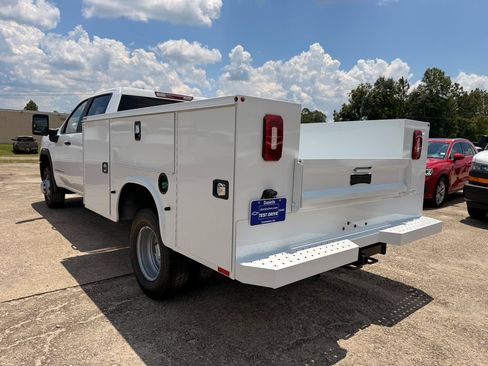 New 2026 GMC Sierra 3500 Pro w/ Convenience Package AWD/4WD image 3