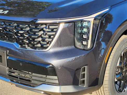 New 2026 Kia Sorento S image 7
