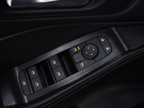 Used 2023 Nissan Rogue SV w/ SV Premium Package image 23