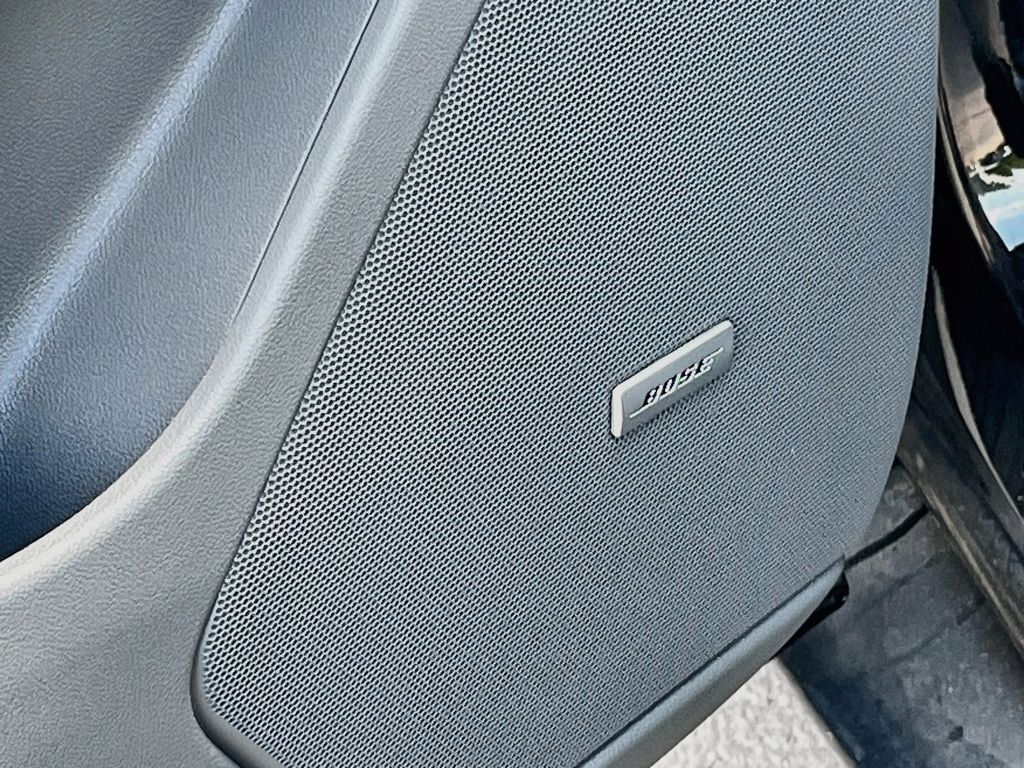 Used 2022 Cadillac XT5 Premium Luxury w/ LPO, Floor Liner Package FWD image 19
